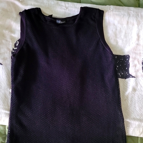 Layered Black top - Picture 1 of 3